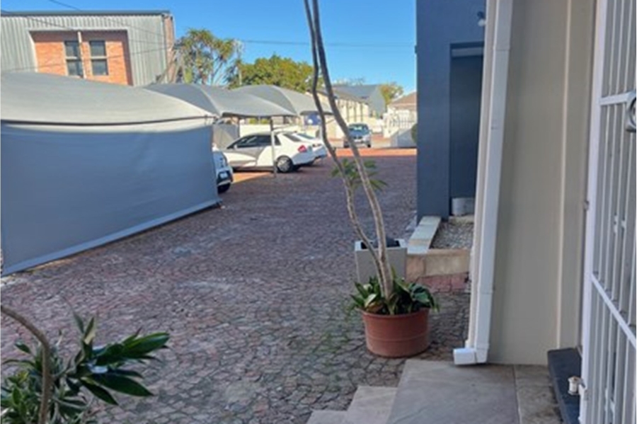 To Let commercial Property for Rent in Newton Park Eastern Cape